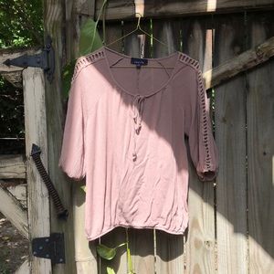 Corvia Blouse with Lattice Cutout Sleeves